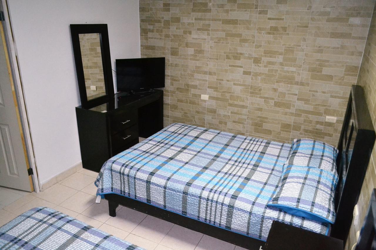 Hotel Laguna Inn Torreón Buitenkant foto